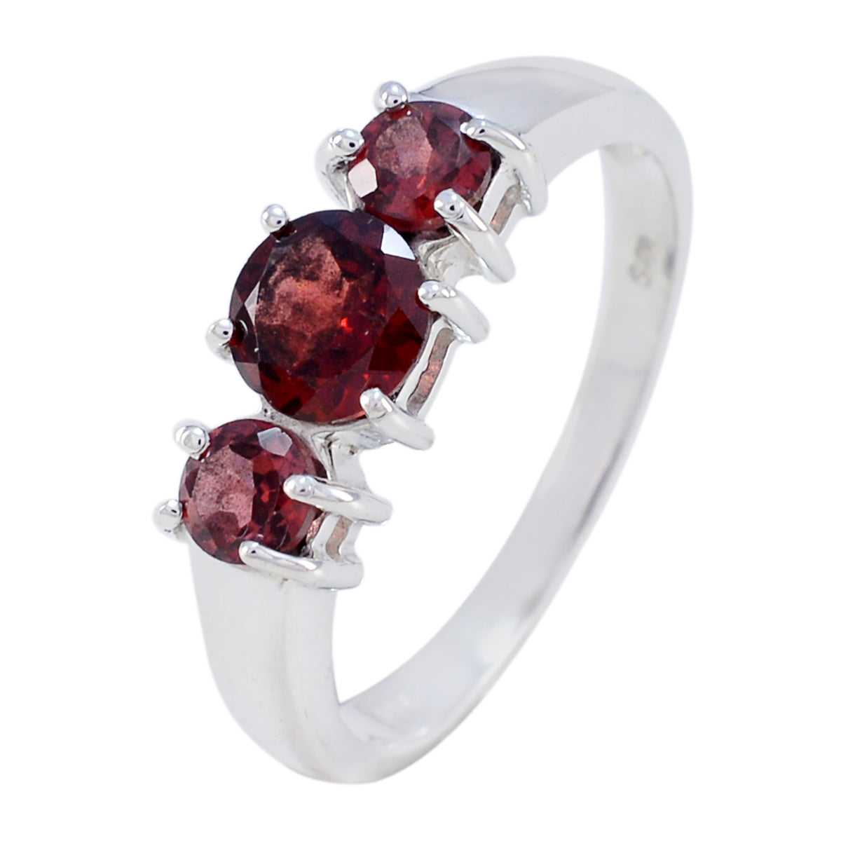 Anello artigianale sottile in argento 925 coreano con gemme rosse e trilogia di granati Immagine secondaria del prodotto