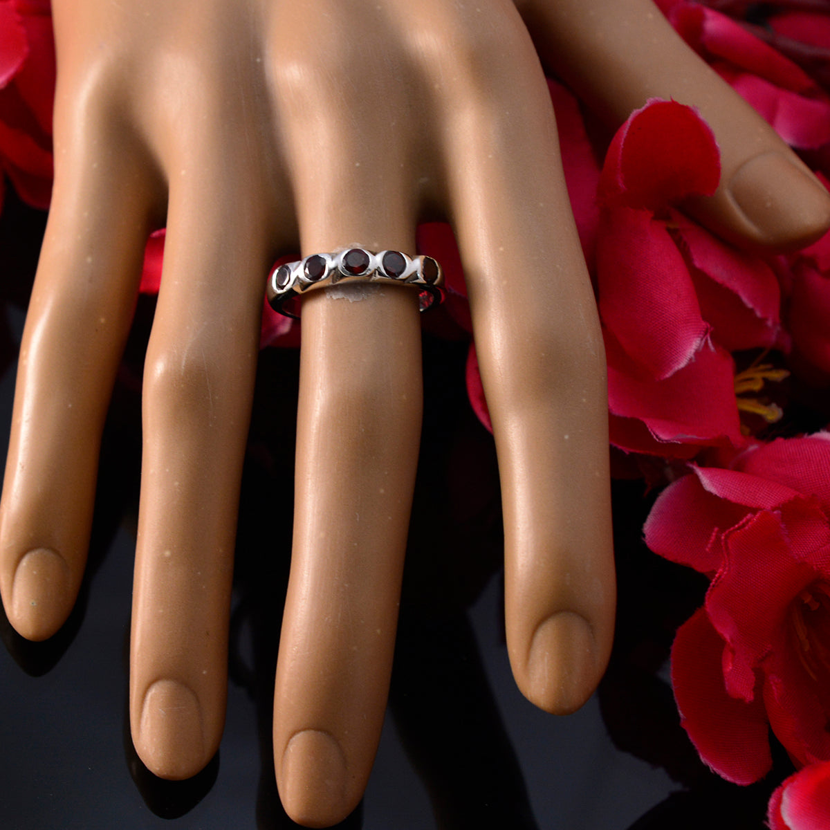 Garnet Penta Korean Silver Red Gemstones Whisper thin Retro Band Jewelry