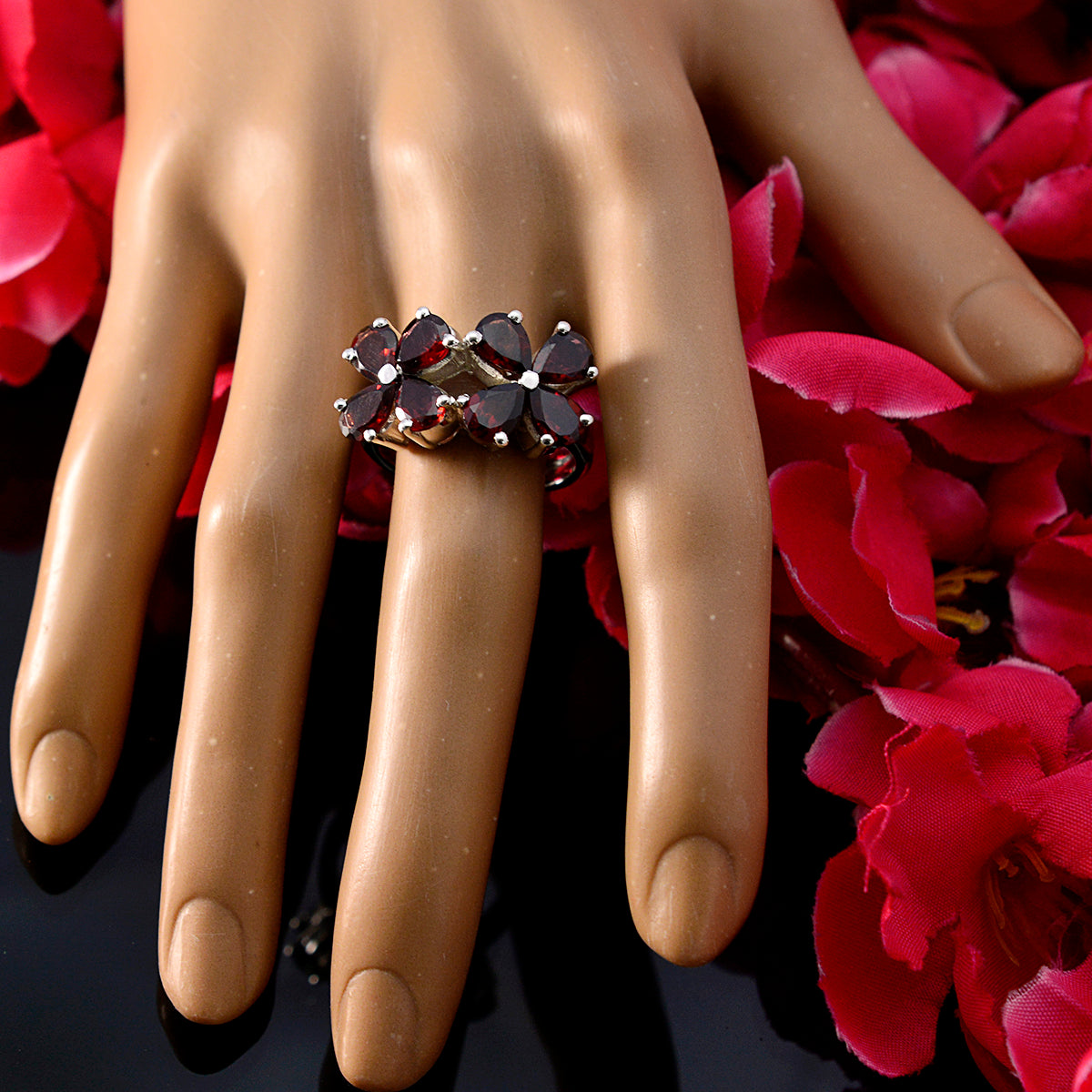 Garnet octa Indian Silver Red Gemstone Essential  Floral Ring Jewellery