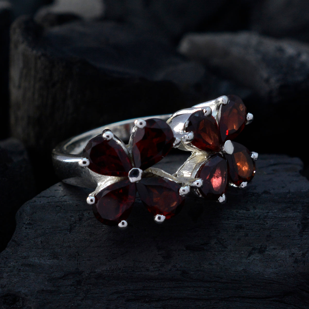 Garnet octa Indian Silver Red Gemstone Essential  Floral Ring Jewellery