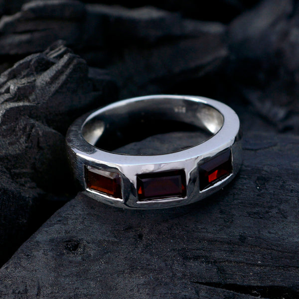 Garnet Trilogy African 925 Silver Red Gemstone Mid weight Modern Band Jewellery