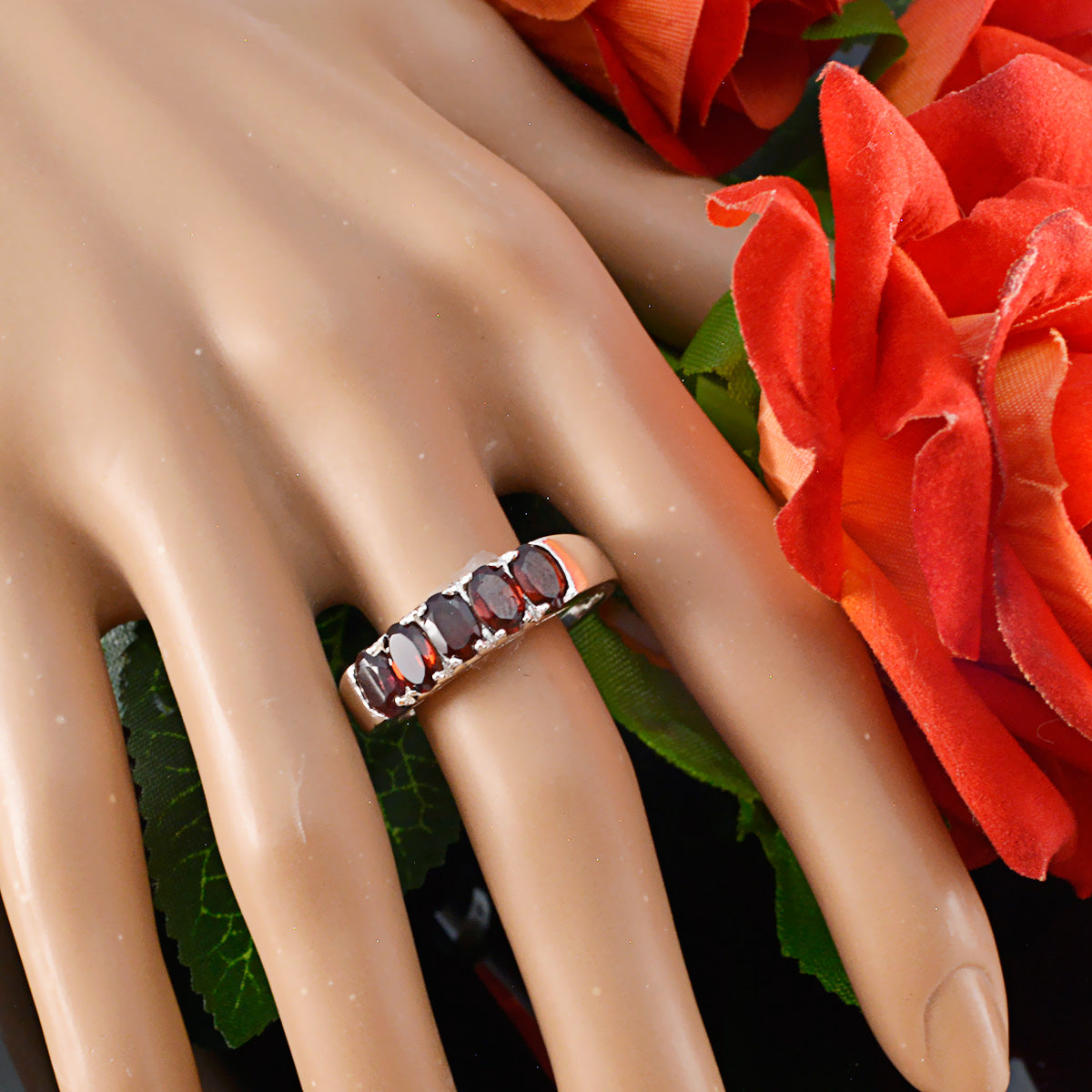 Garnet Penta Russian 92.5 Silver Red Gemstones Minimal Modern Band Jewelry