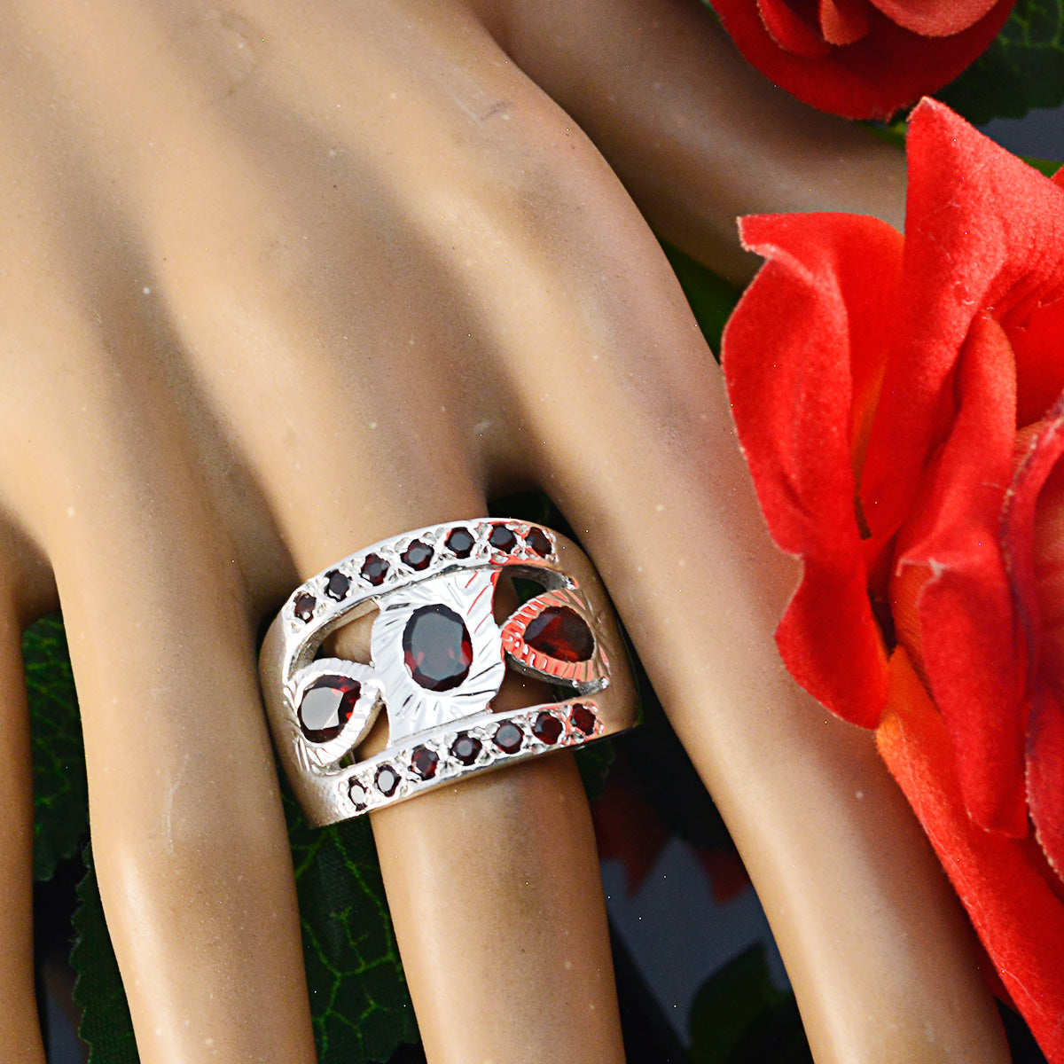 Garnet multiple German 925 Sterling Silver Red Gemstone Statement Artisan Ring Jewelry