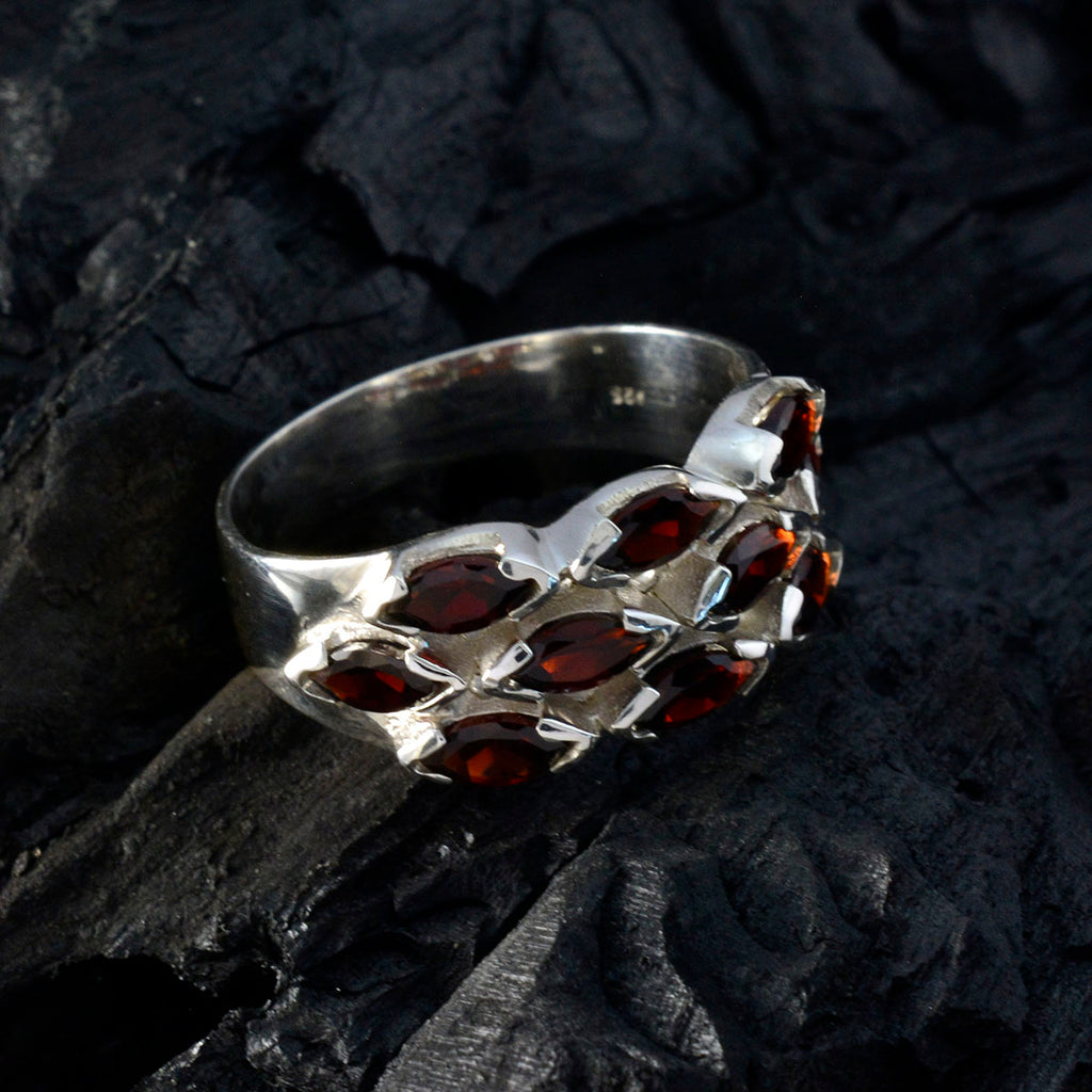 Garnet deka Russian Sterling Silver Red Gemstones Eye catching Abstract Ring Jewelry