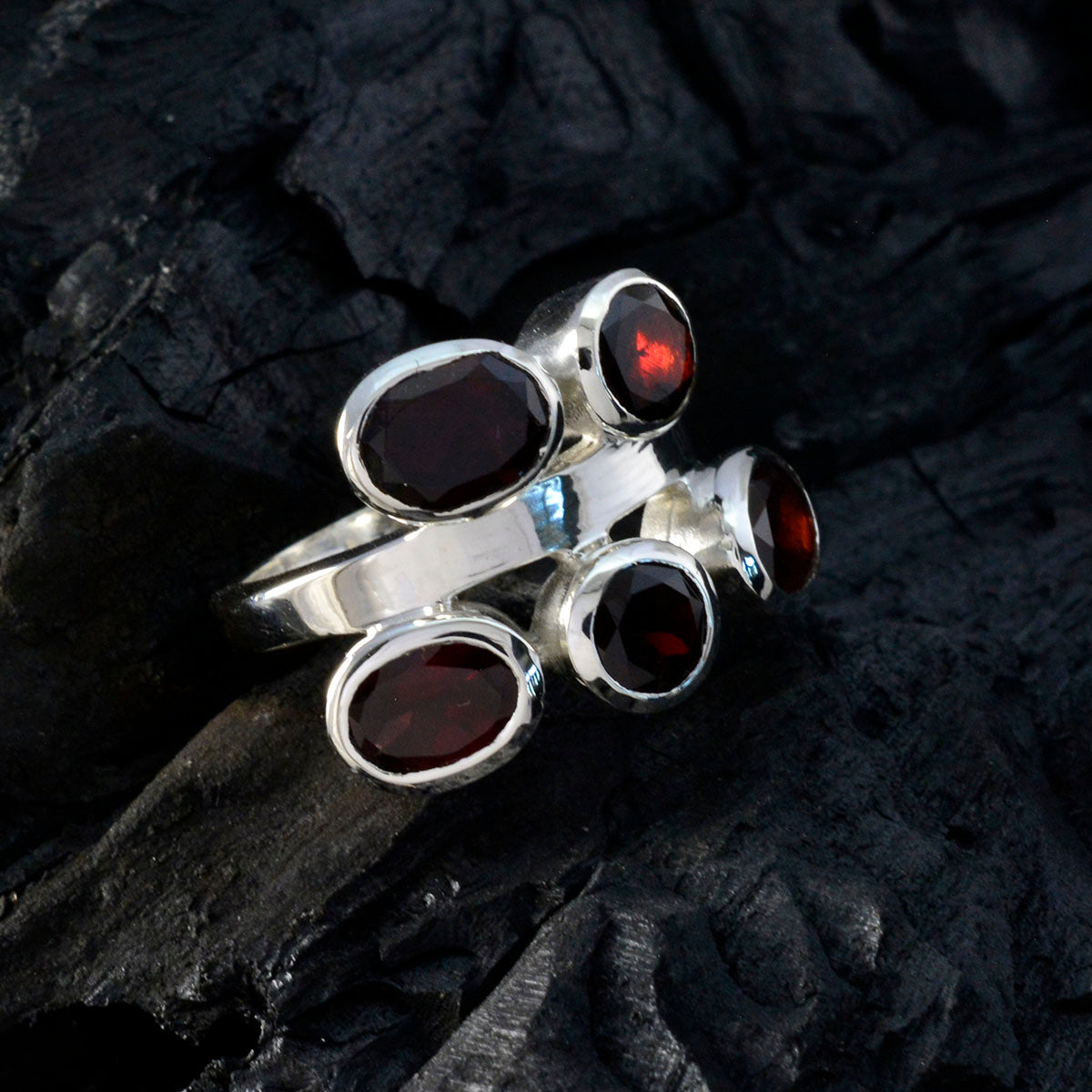 Garnet Penta African 92.5 Silver Red Gems Versatile Modern Ring Jewelry