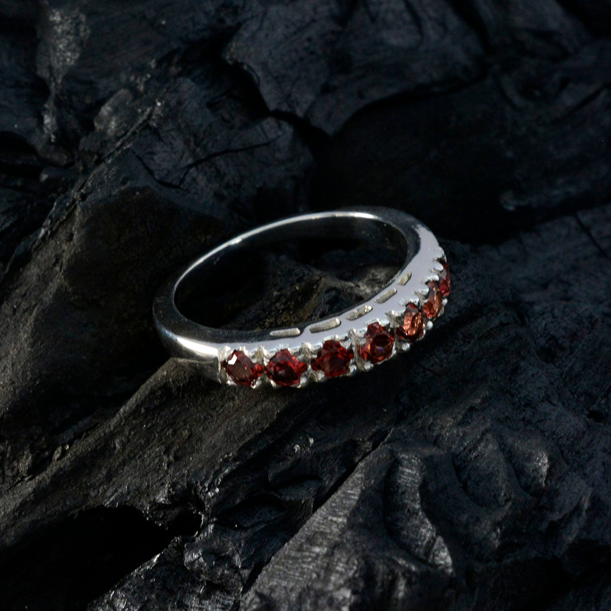 Garnet multiple Russian 925 Silver Red Gemstone Featherlight Retro Band Jewelry