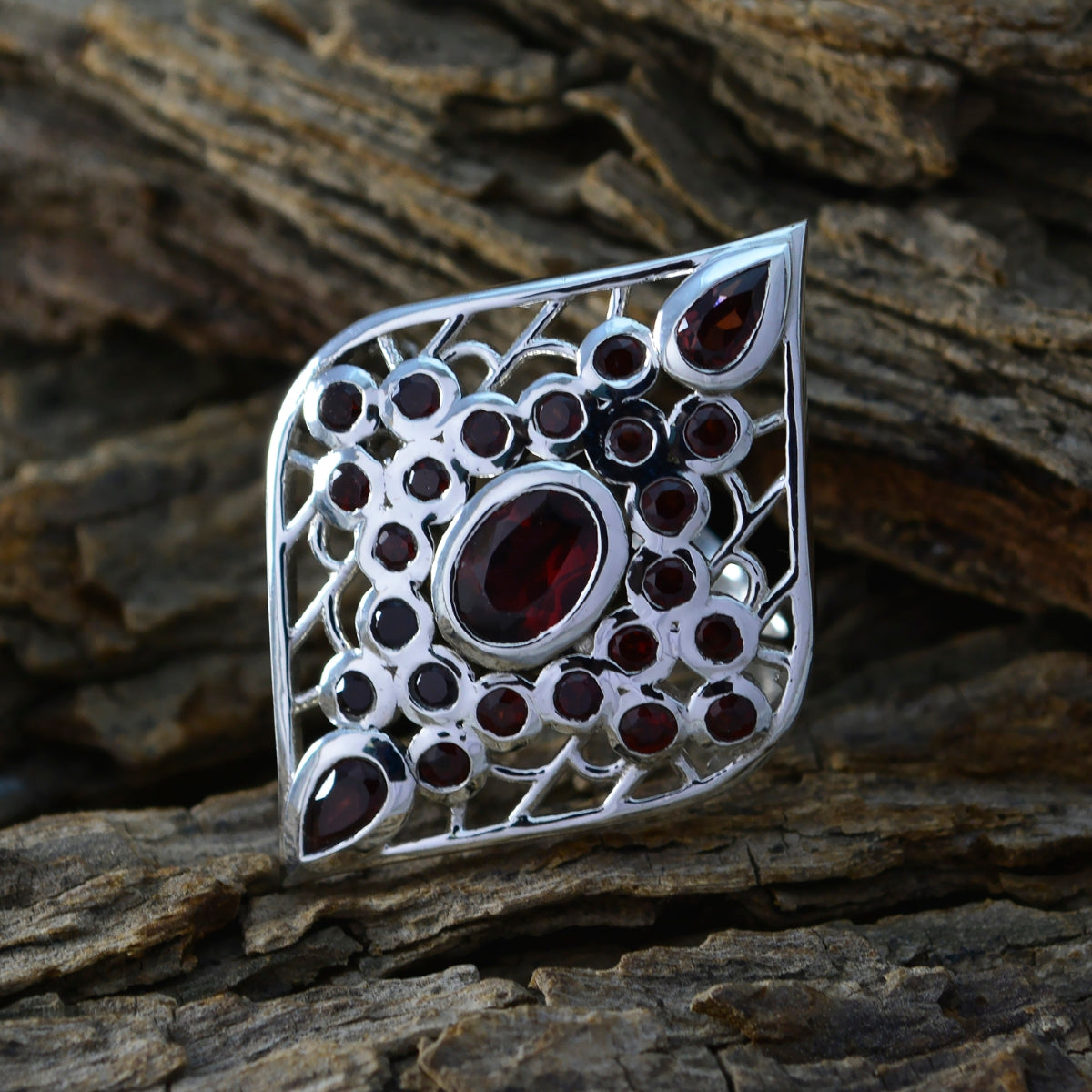 Garnet multiple Egyptian 925 Sterling Silver Red Gemstones Eye catching Contemporary Ring Jewellery