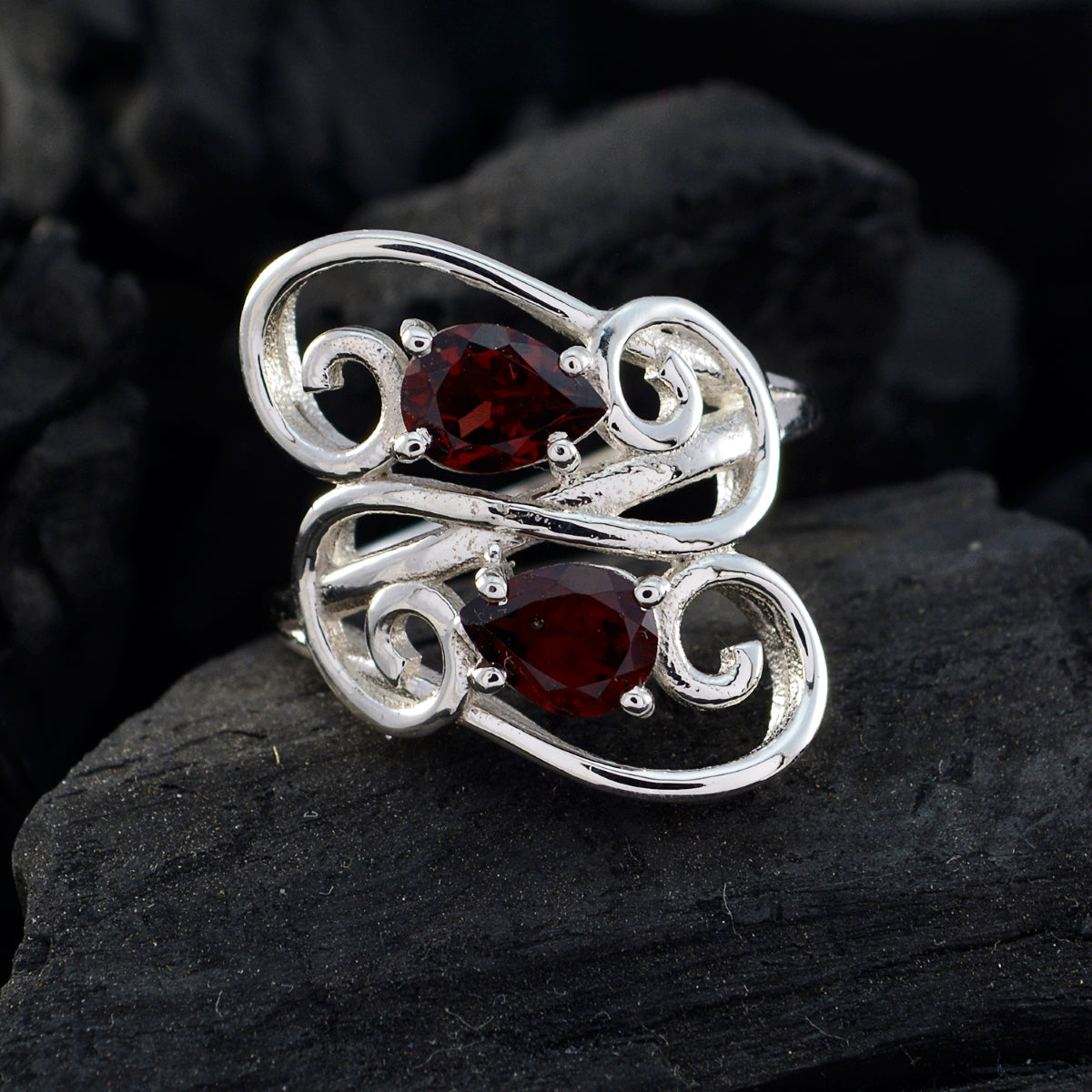 Garnet Toi et Moi Egyptian 925 Sterling Silver Red Gemstone Featherlight Sophisticated Ring Jewellery