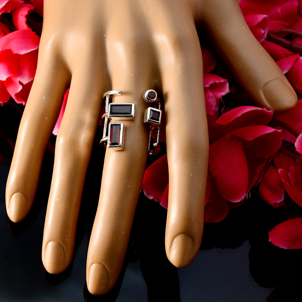 Garnet quarter African Silver Red Gemstone Mid weight Signet Ring Jewelry