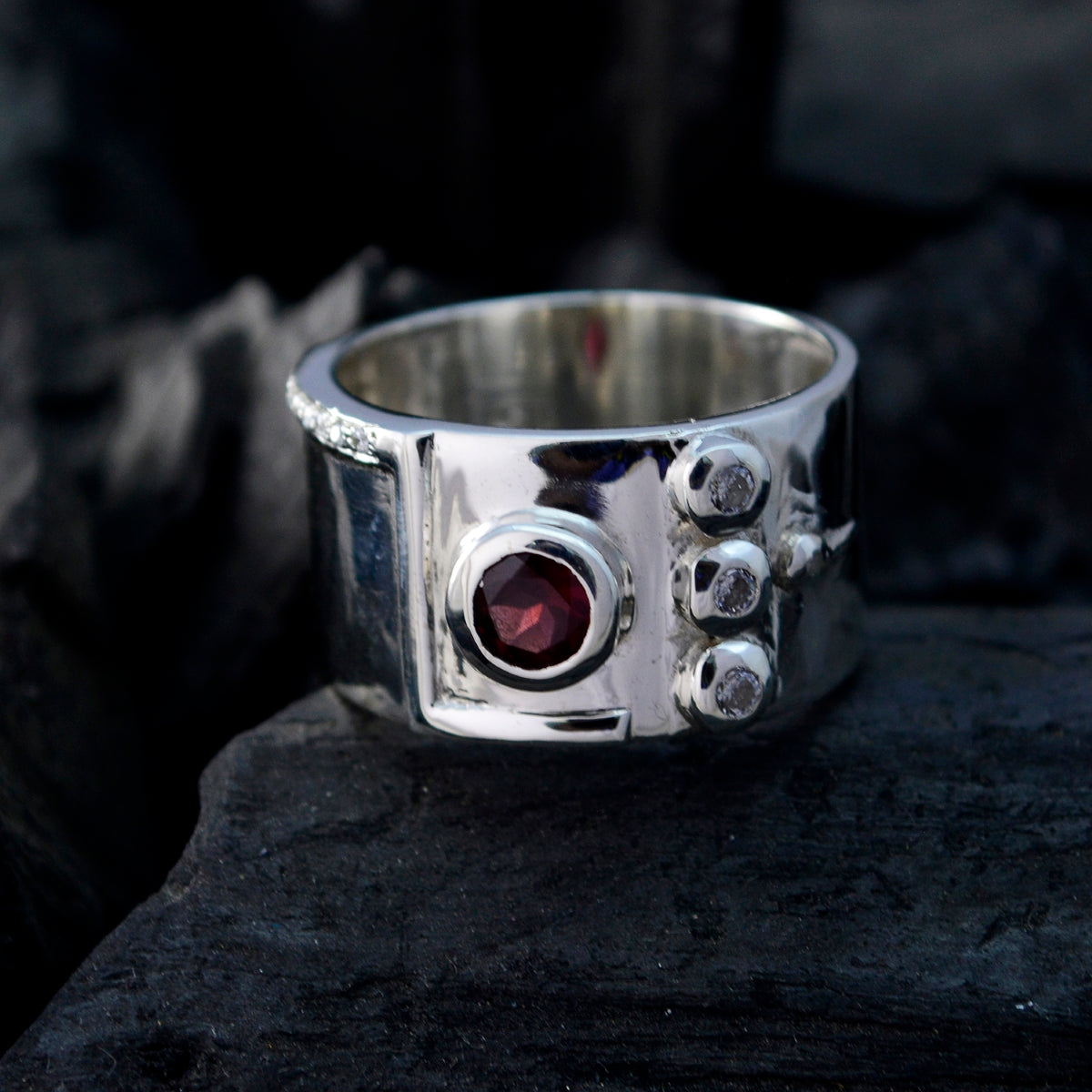 Garnet quarter Indian 92.5 Silver Red Gemstones Versatile Abstract Band Jewellery