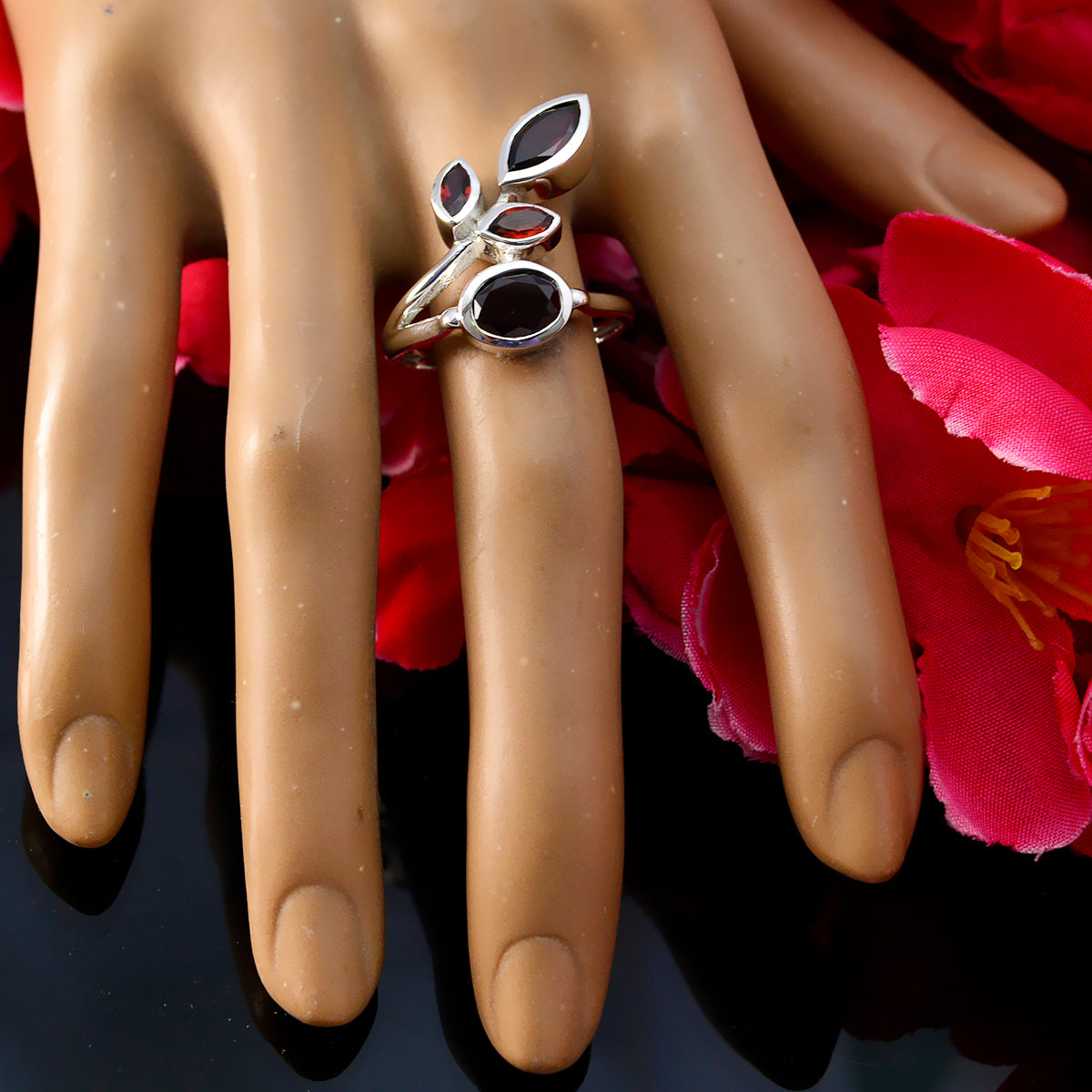 Garnet quarter African Sterling Silver Red Gemstone Minimal Leafy Ring Jewelry