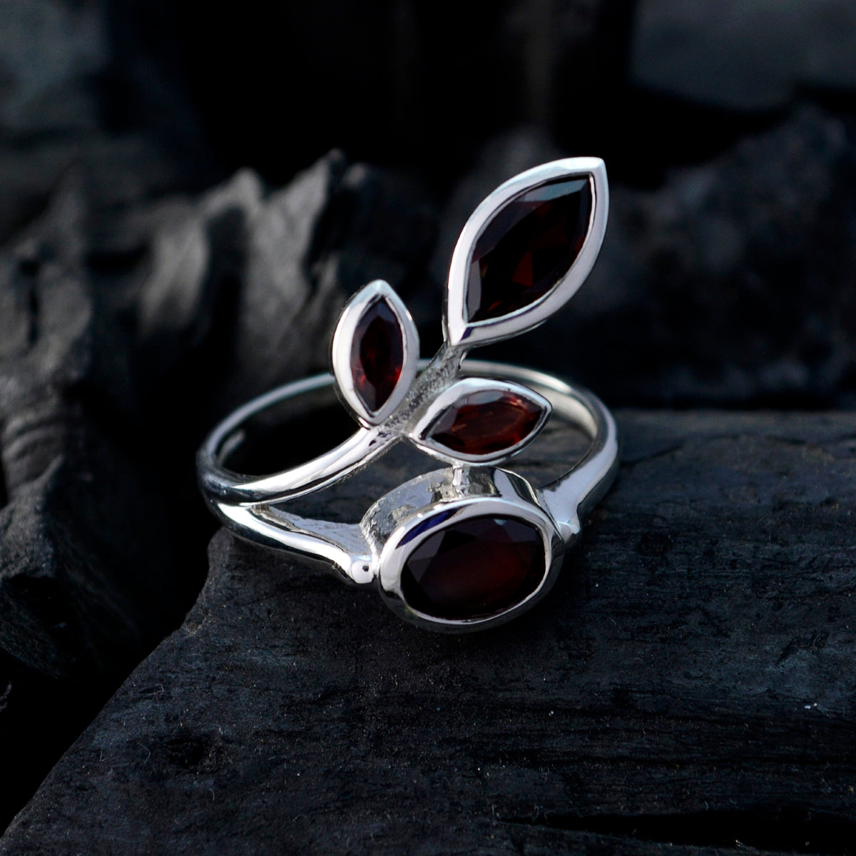 Garnet quarter African Sterling Silver Red Gemstone Minimal Leafy Ring Jewelry