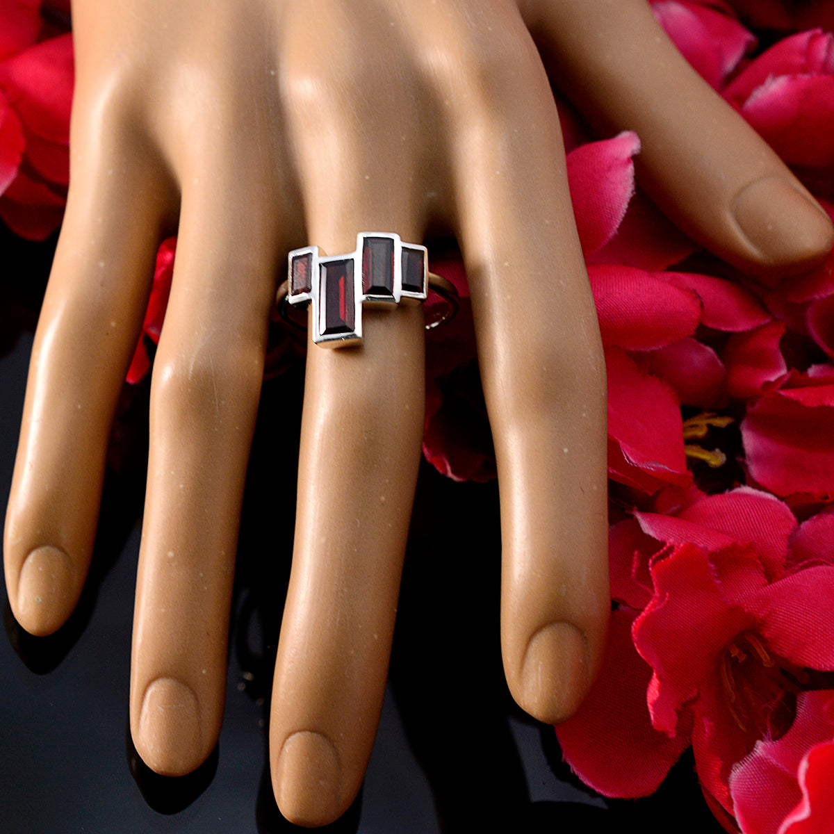 Garnet quarter Russian Sterling Silver Red Gemstones Featherlight Cultural Ring Jewelry