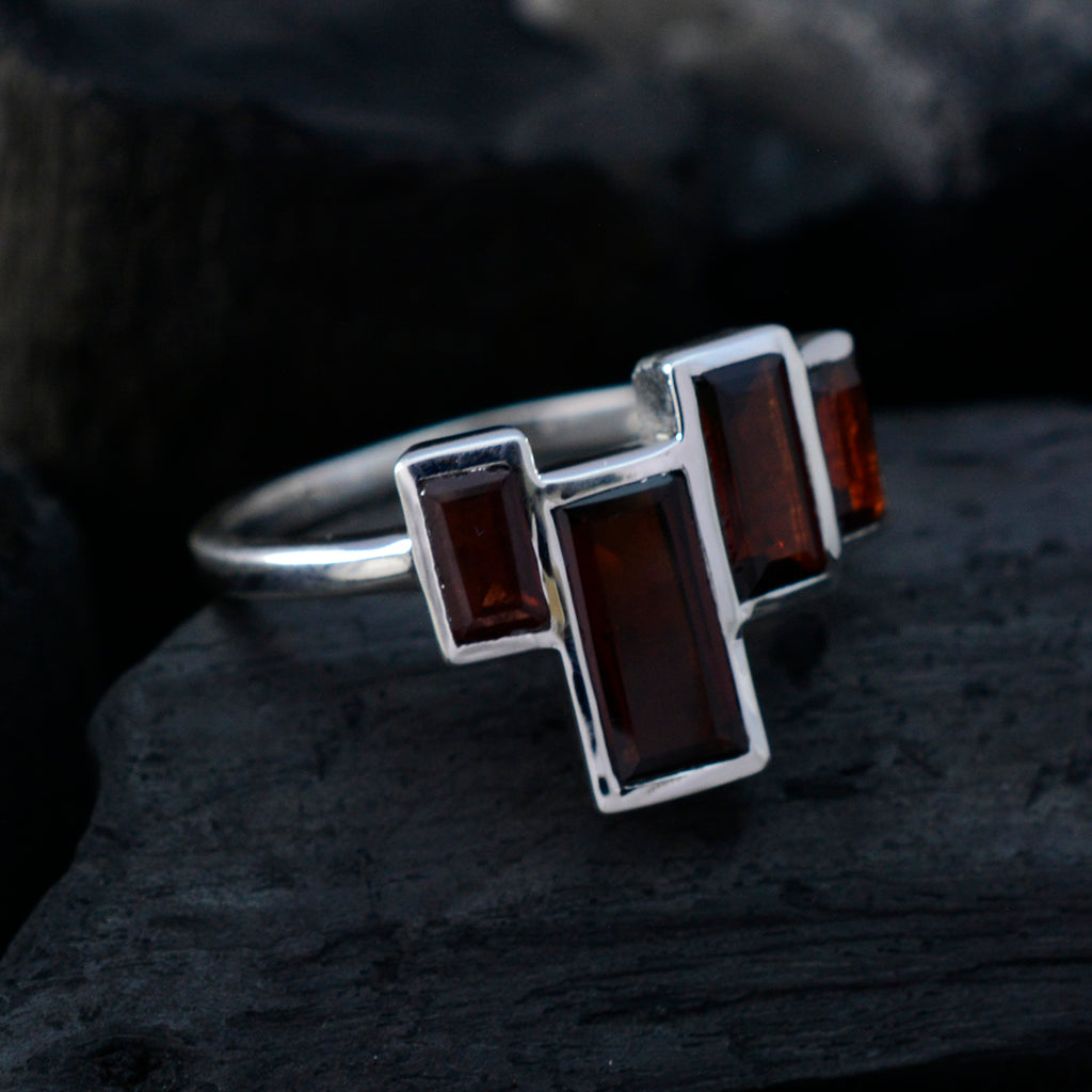 Garnet quarter Russian Sterling Silver Red Gemstones Featherlight Cultural Ring Jewelry