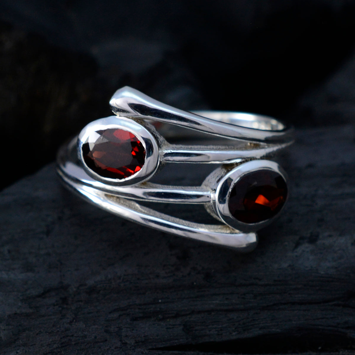 Garnet Toi et Moi Indian Silver Red Gemstones Slim Artisan Ring Jewellery