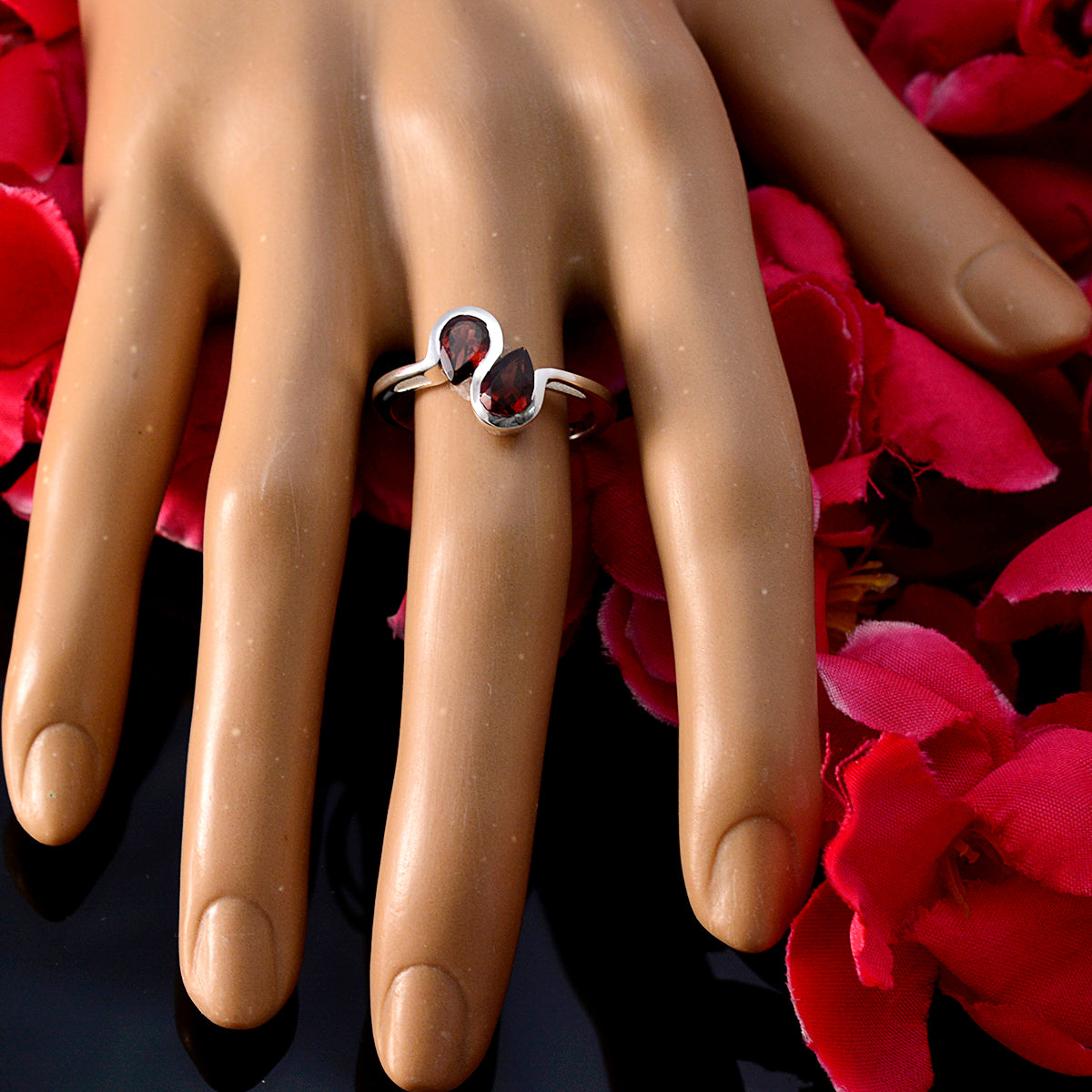 Garnet Toi et Moi Japanese 925 Silver Red Gemstone Dainty Boho Ring Jewellery