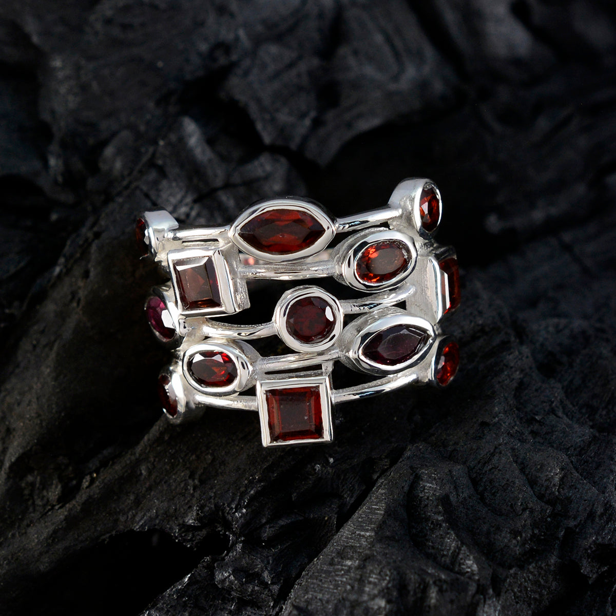Garnet multiple German 92.5 Silver Red Gemstones Eye catching Trendy Ring Jewellery