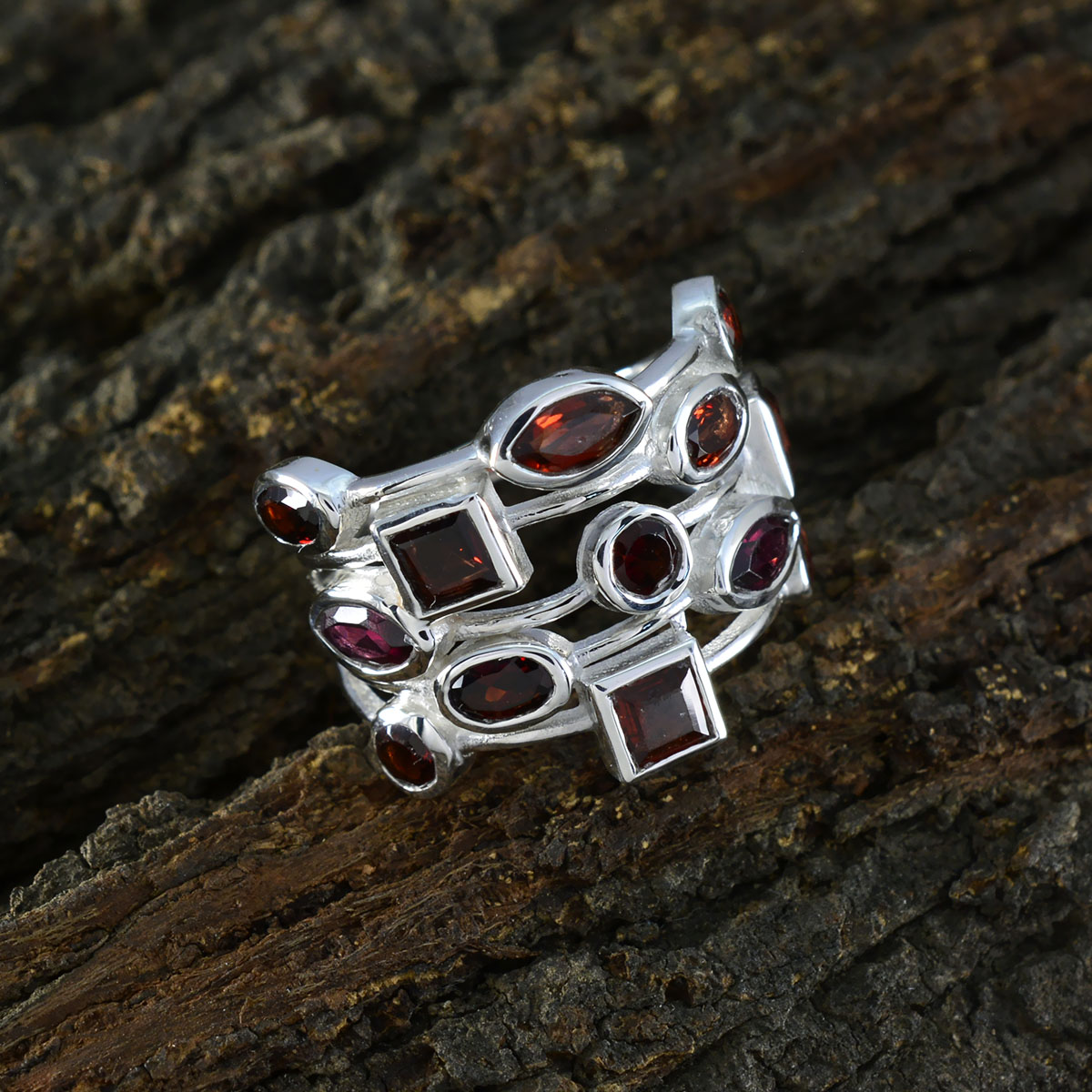 Garnet multiple German 92.5 Silver Red Gemstones Eye catching Trendy Ring Jewellery