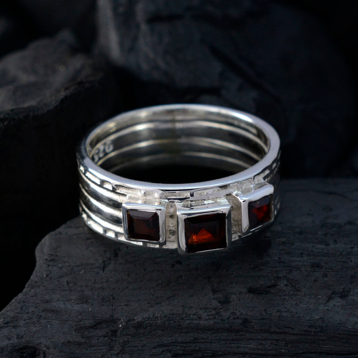 Garnet Trilogy German 925 Silver Red Gems Eye catching Boho Band Jewellery