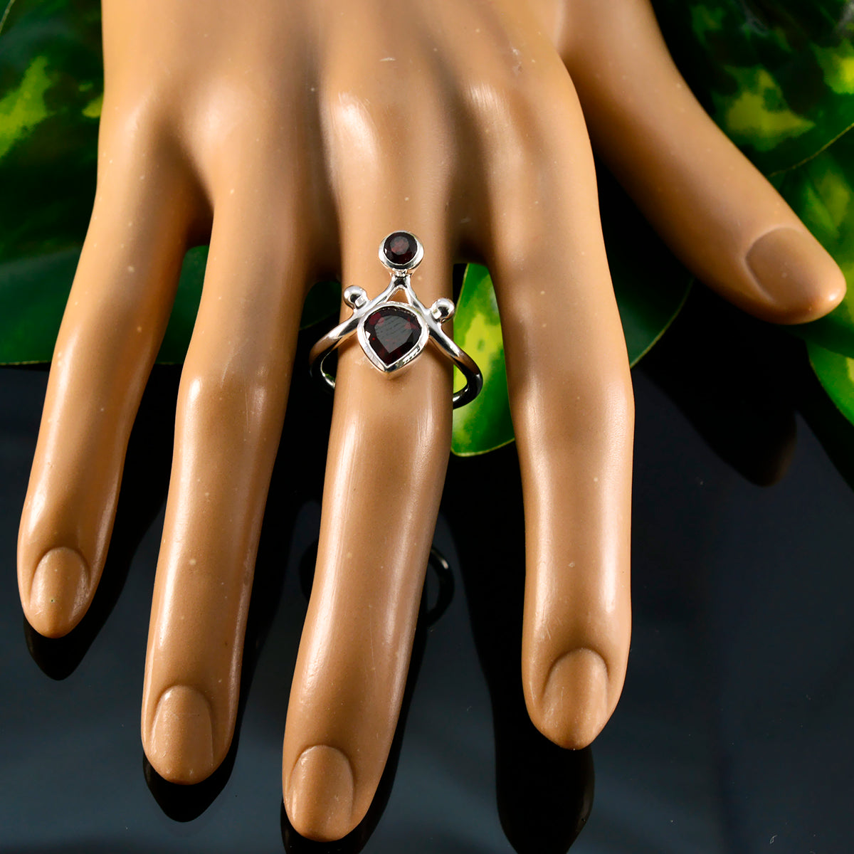 Garnet Toi et Moi Russian Silver Red Gemstone Tiny Feminine Ring Jewellery