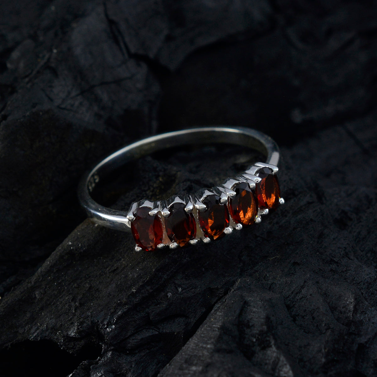 Garnet Penta Japanese Sterling Silver Red Gems Delicate Sophisticated Ring Jewellery