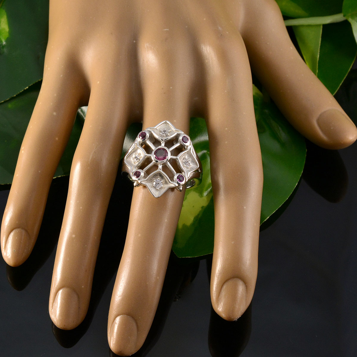 Garnet Penta German 925 Silver Red Gemstone Eye catching Contemporary Ring Jewellery