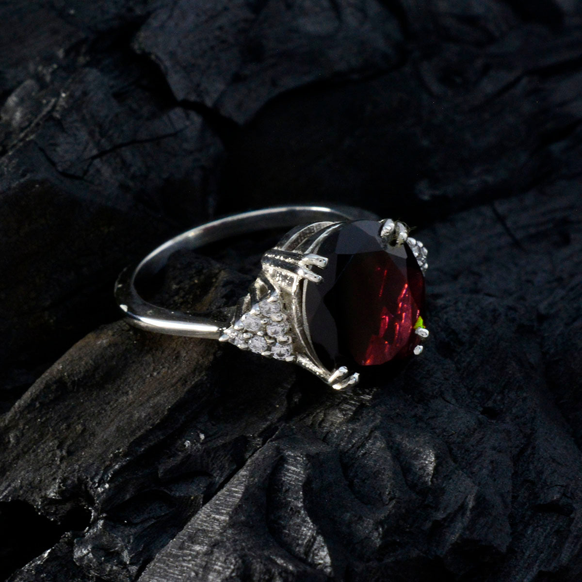 Garnet Halo Russian 925 Silver Red Gemstones Tiny Sophisticated Ring Jewellery