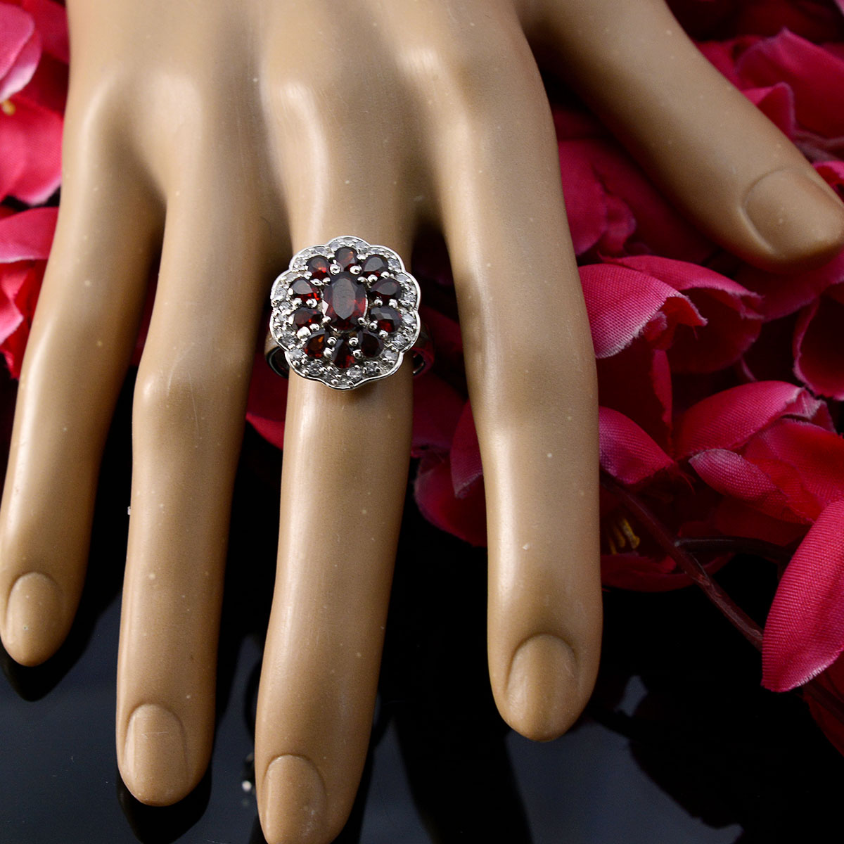 Garnet multiple French 925 Sterling Silver Red Gemstones Minimal Modern Ring Jewellery