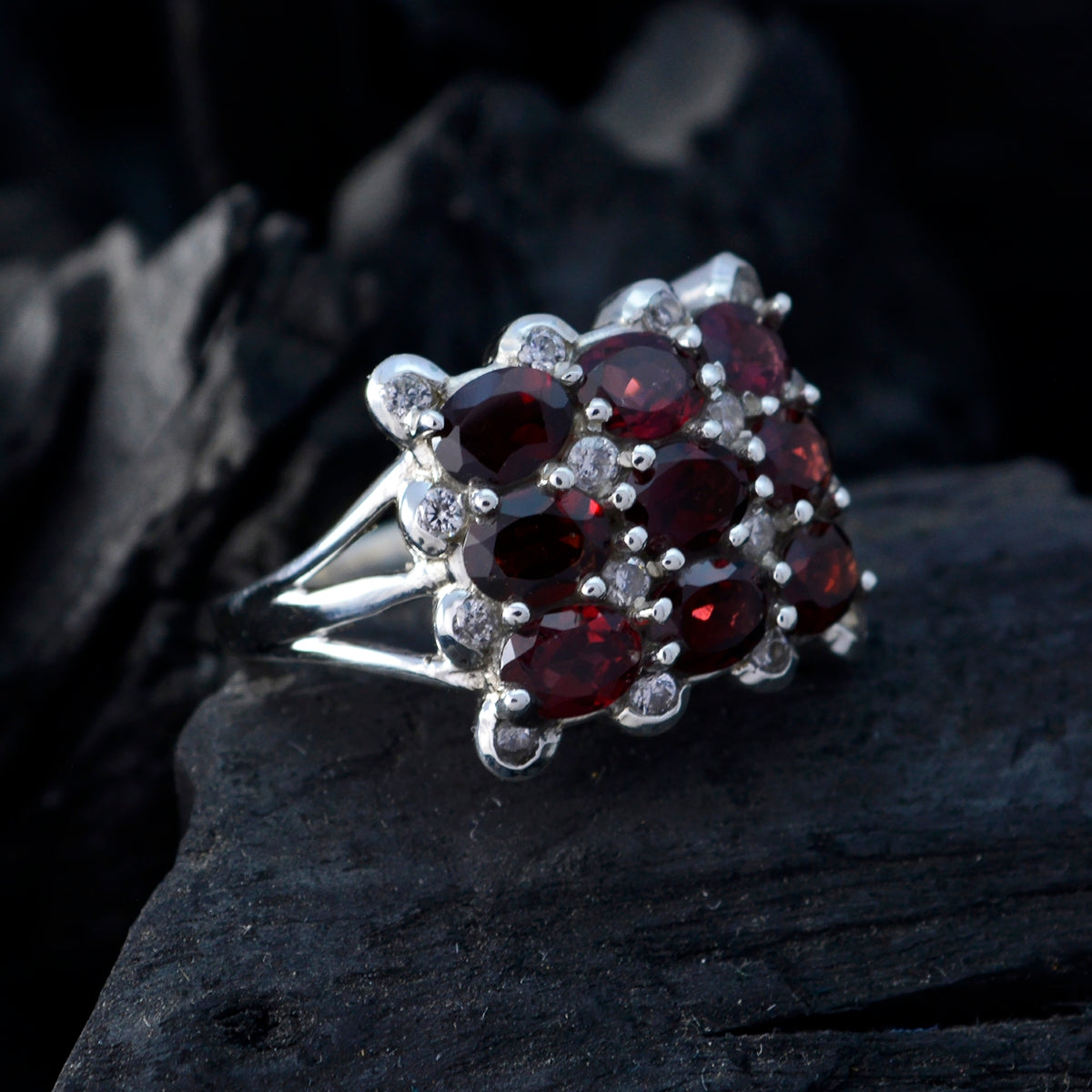 Garnet Navratna Russian 92.5 Silver Red Gemstones Classic Glamorous Ring Jewellery