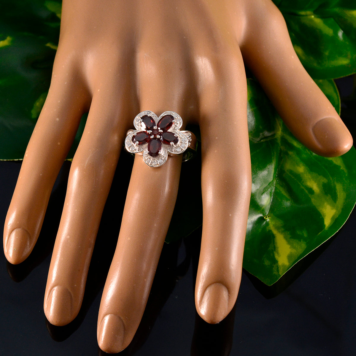 Garnet Penta Russian 925 Sterling Silver Red Gemstones Classic Floral Ring Jewellery