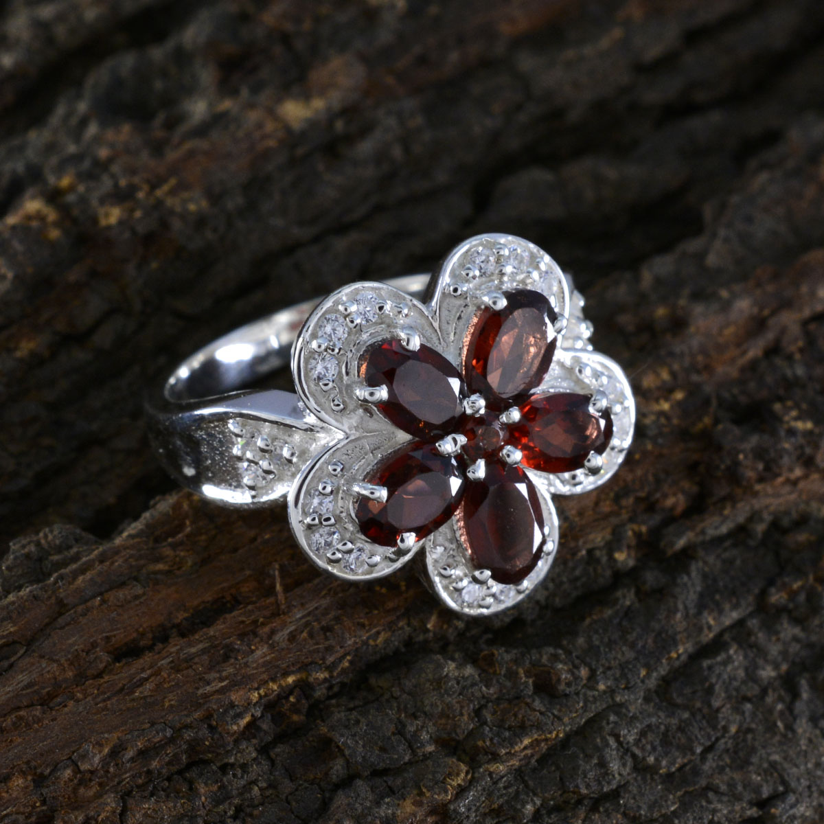 Garnet Penta Russian 925 Sterling Silver Red Gemstones Classic Floral Ring Jewellery