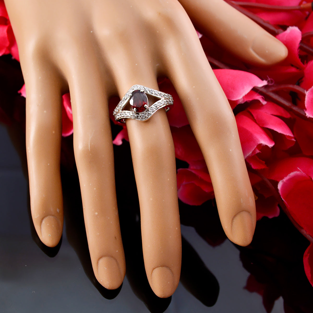 Garnet Halo Indian 92.5 Silver Red Gems Tiny Contemporary Ring Jewelry