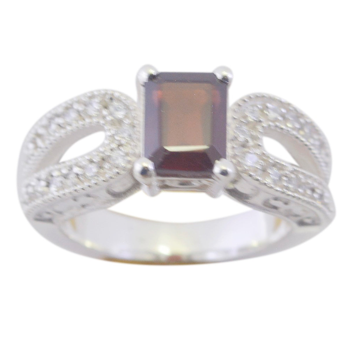 Garnet Halo French 925 Sterling Silver Red Gemstone Versatile Contemporary Ring Jewellery Image principale du produit