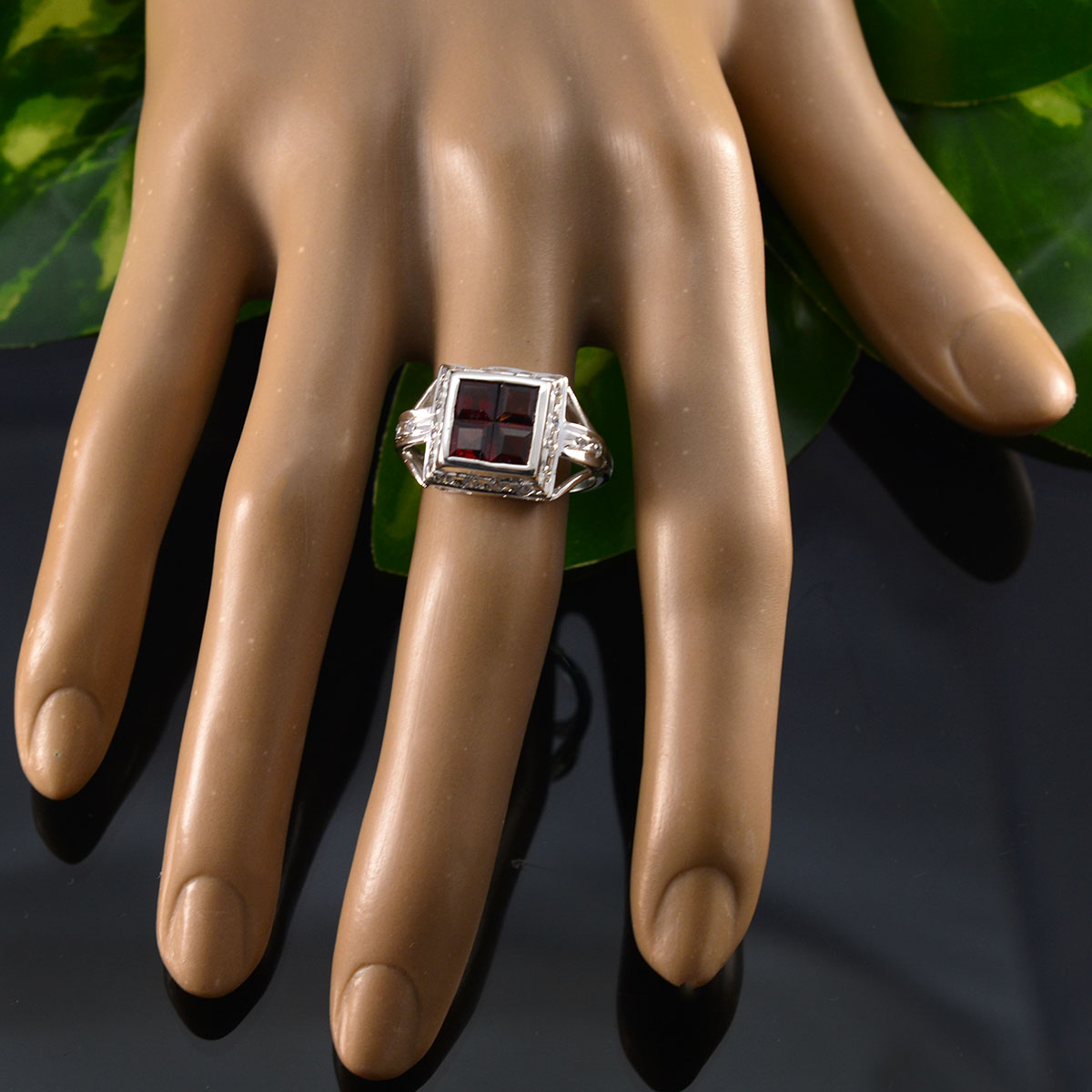 Garnet Halo Japanese Sterling Silver Red Gemstones Whisper thin Trendy Ring Jewellery