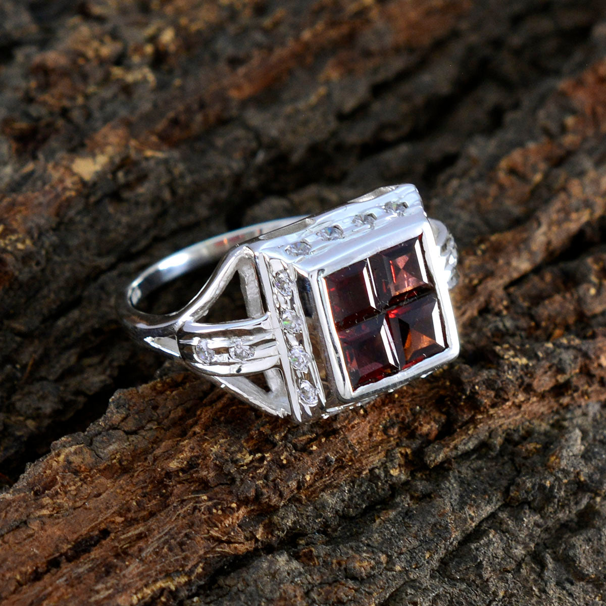 Garnet Halo Japanese Sterling Silver Red Gemstones Whisper thin Trendy Ring Jewellery
