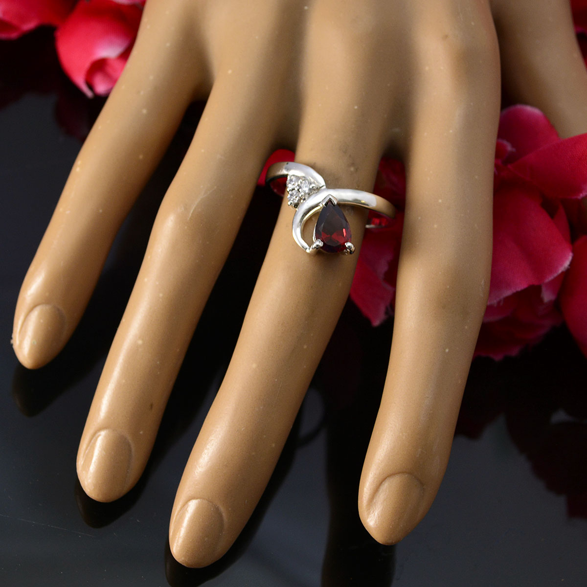 Garnet Halo Japanese 925 Sterling Silver Red Gemstone Whisper thin Graceful Ring Jewellery