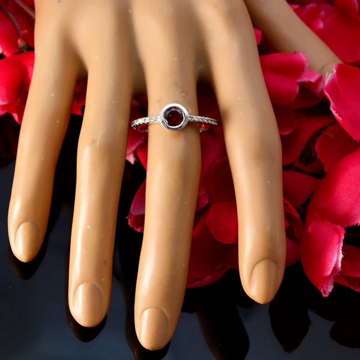 Garnet Halo Korean 925 Sterling Silver Red Gems Dainty Glamorous Ring Jewellery