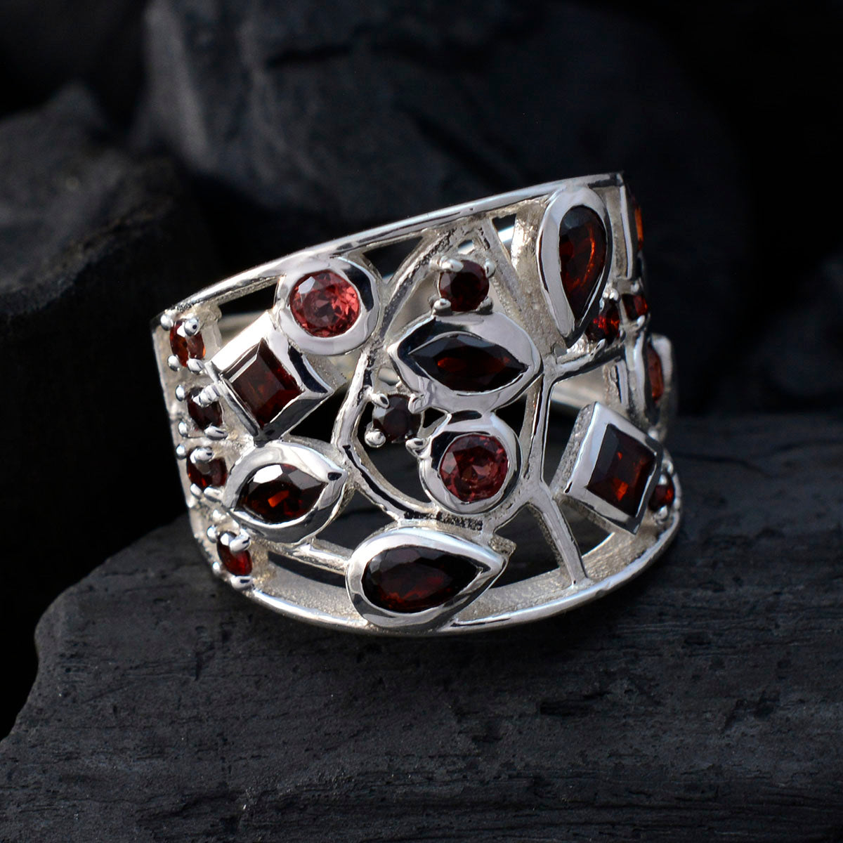 Garnet multiple Egyptian 925 Silver Red Gemstones Versatile Heritage Ring Jewellery