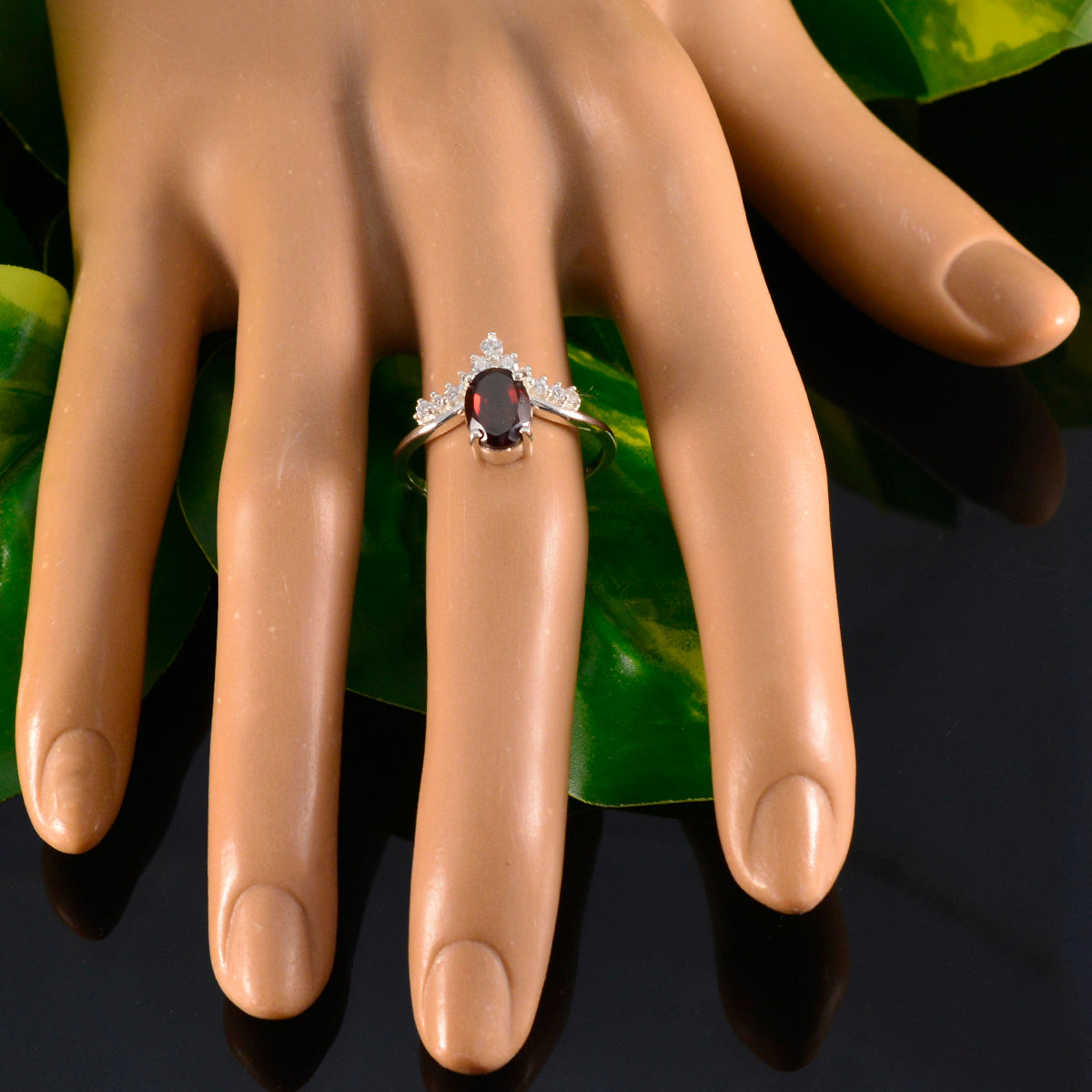 Garnet Halo American 925 Silver Red Gems Delicate Glamorous Ring Jewelry