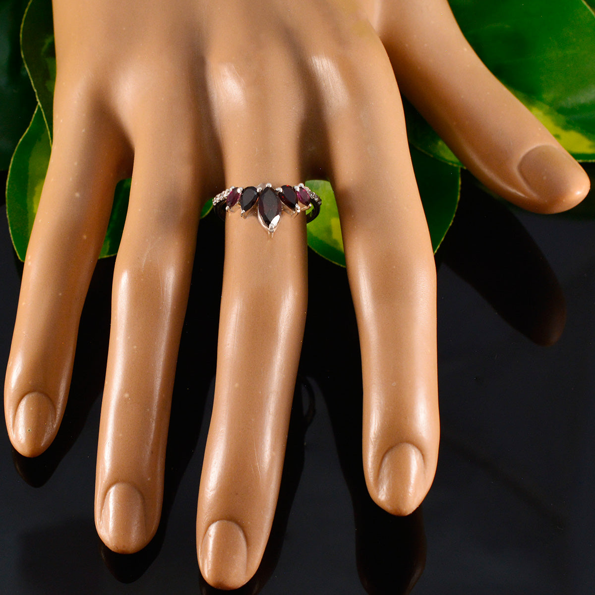 Garnet Penta American 925 Sterling Silver Red Gemstones Elegant  crown Ring Jewellery