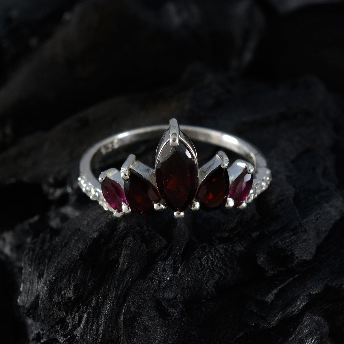 Garnet Penta American 925 Sterling Silver Red Gemstones Elegant  crown Ring Jewellery
