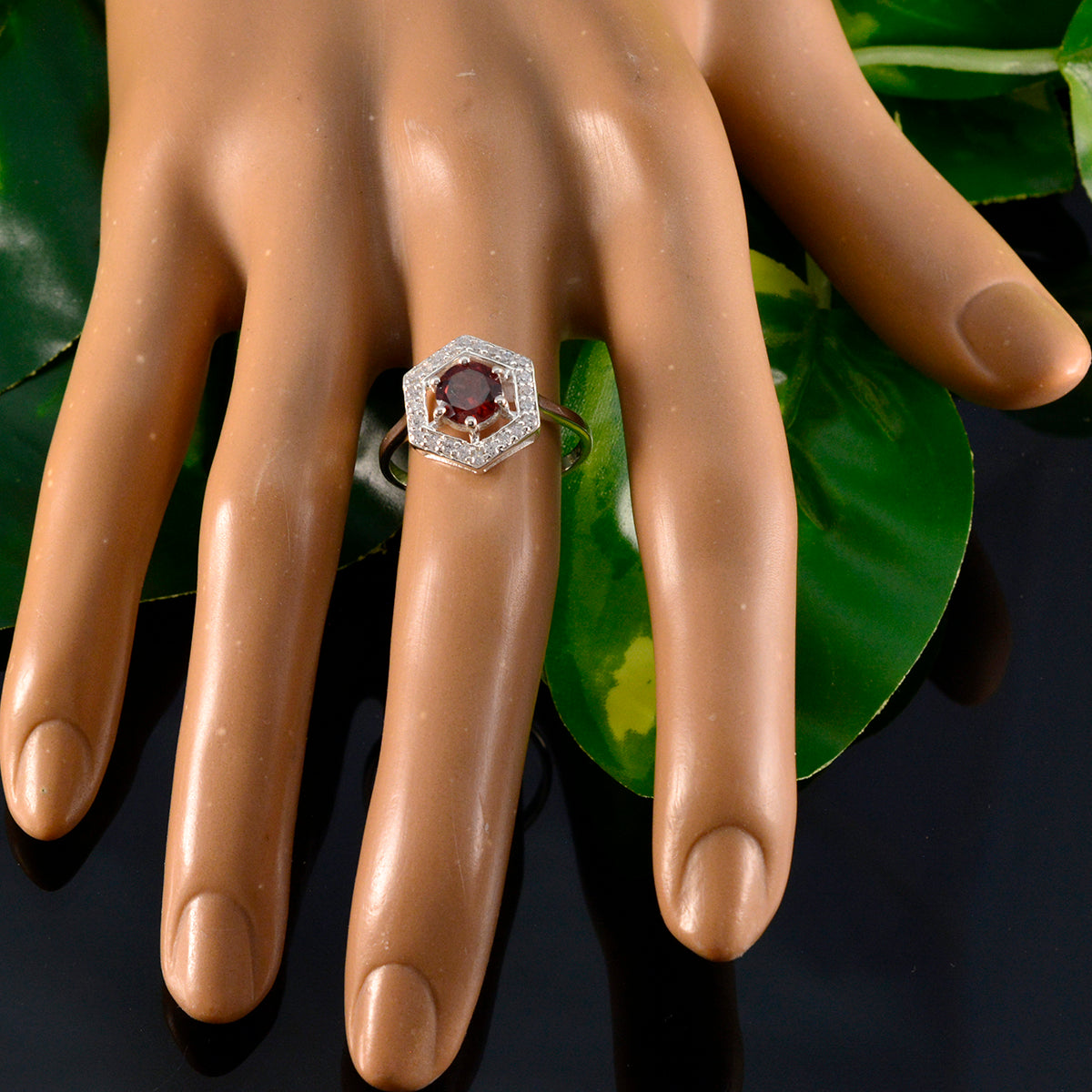 Granat Halo Koreanischer Sterling Silber Rote Edelsteine Zierlicher Anmutiger Ring Schmuck