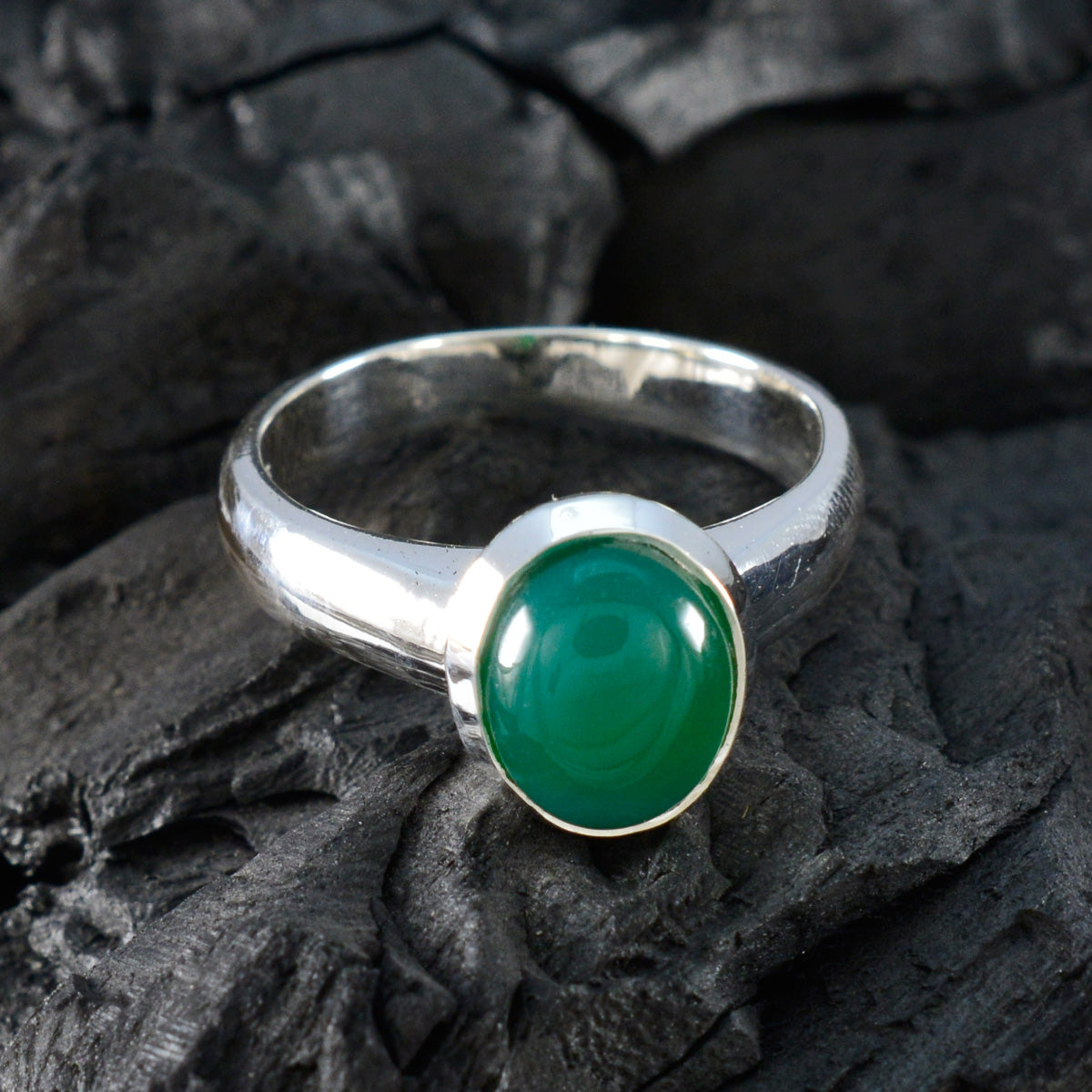 Green Onyx Solitaire Egyptian Silver Green Gemstone Classic Glamorous Ring Jewellery