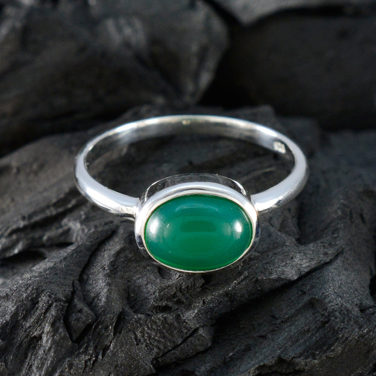 Green Onyx Solitaire Korean 925 Silver Green Gemstone Dainty Modern Ring Jewellery