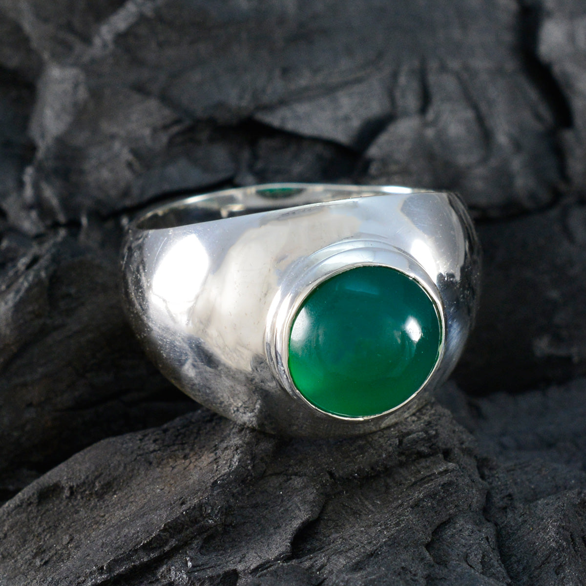Green Onyx Solitaire Russian 92.5 Silver Green Gems Eye catching Feminine Ring Jewelry