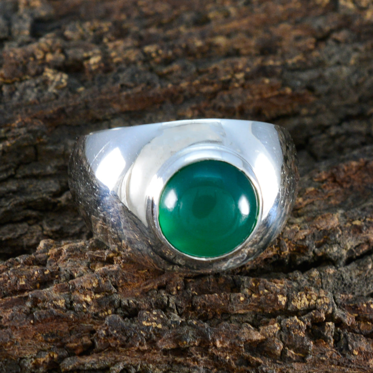 Green Onyx Solitaire Russian 92.5 Silver Green Gems Eye catching Feminine Ring Jewelry