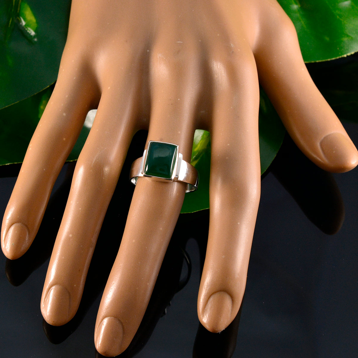 Green Onyx Solitaire Moroccan 925 Sterling Silver Green Gems Mid weight Artisan Ring Jewellery