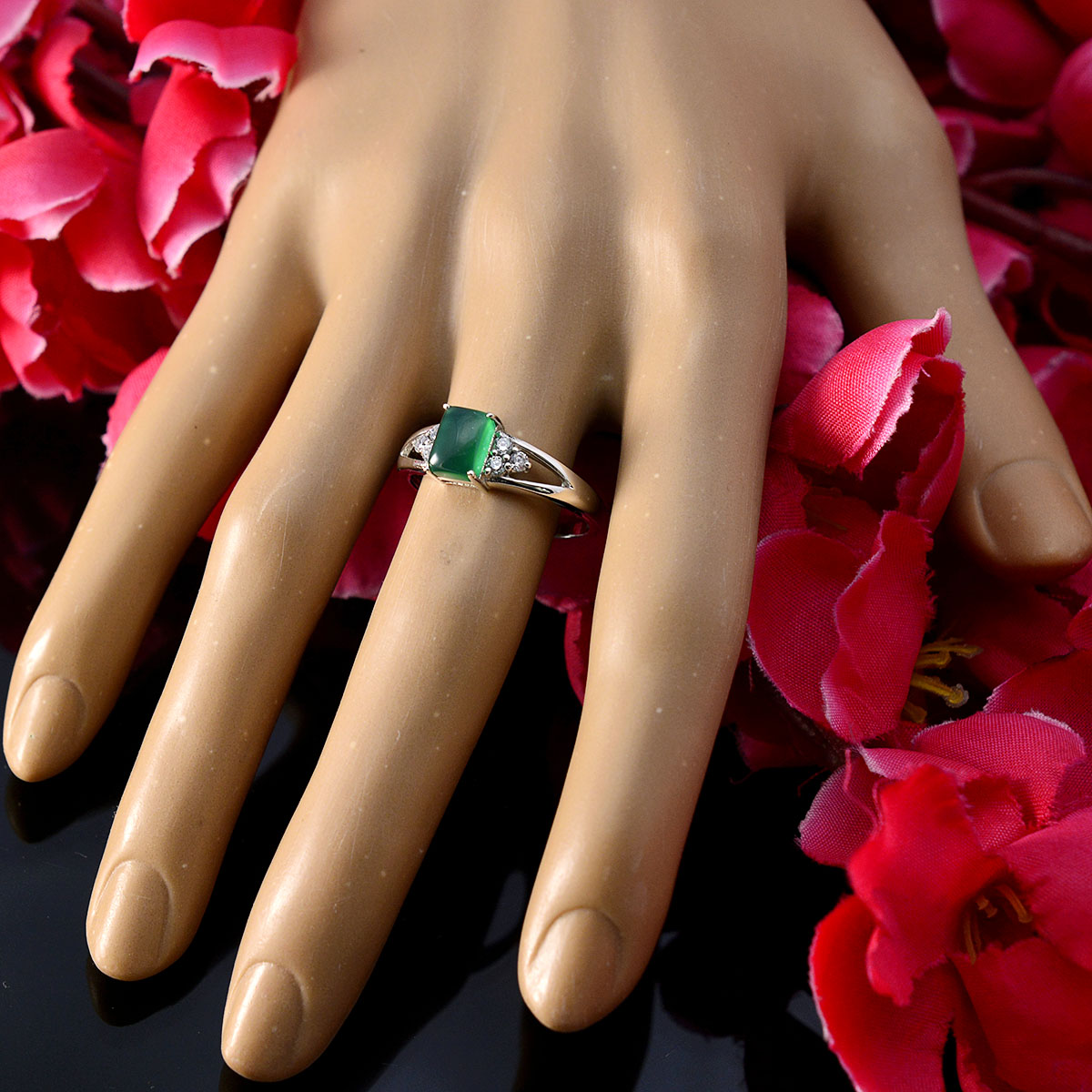 Green Onyx Halo Korean 925 Silver Green Gemstone Dainty Artisan Ring Jewelry