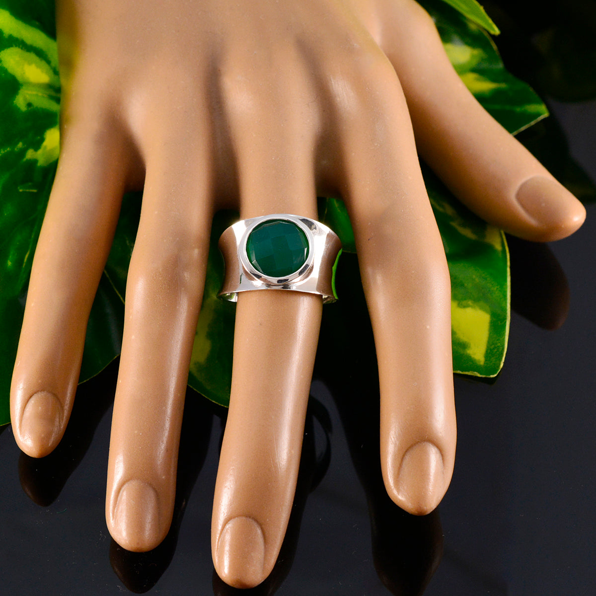 Grüner Onyx Solitär Italienisches 925 Sterling Silber Grüne Edelsteine Edgy Armor Band Schmuck