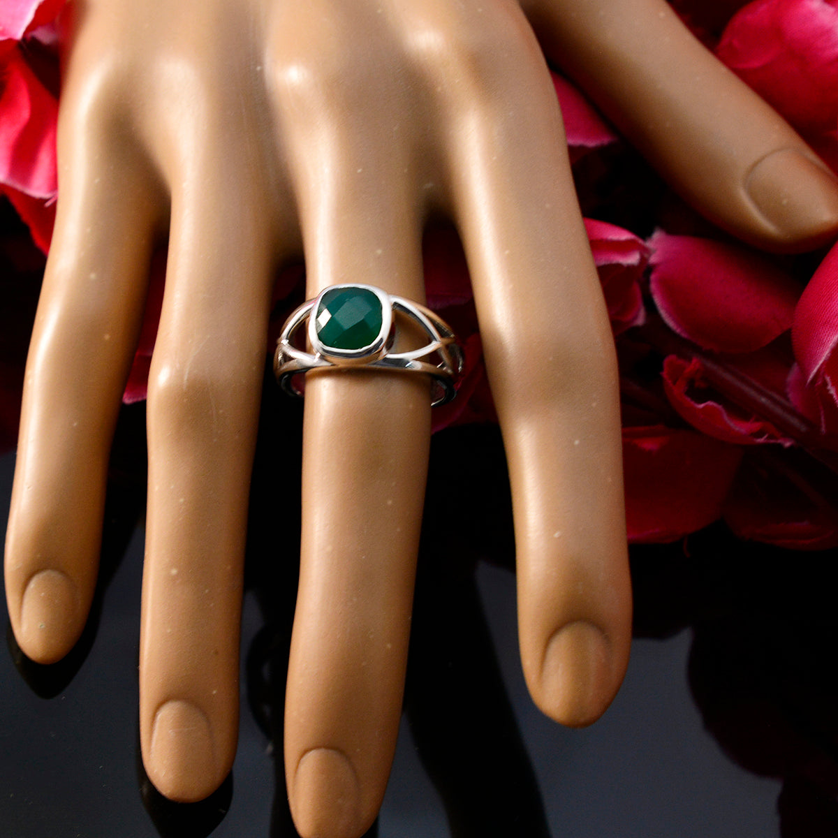 Green Onyx Solitaire French Sterling Silver Green Gemstone Tiny Artisan Ring Jewellery